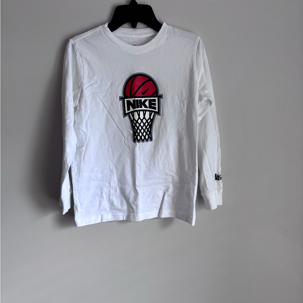 Nike Boys Long Sleeve Basketball TShirt- size Medium